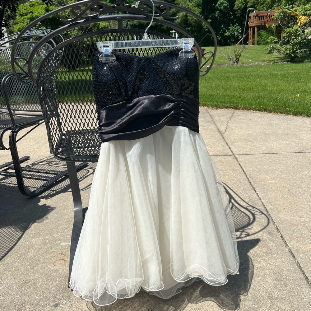 Speechless Black and White Dress